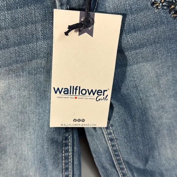 NWT flare denim - Picture 2 of 4